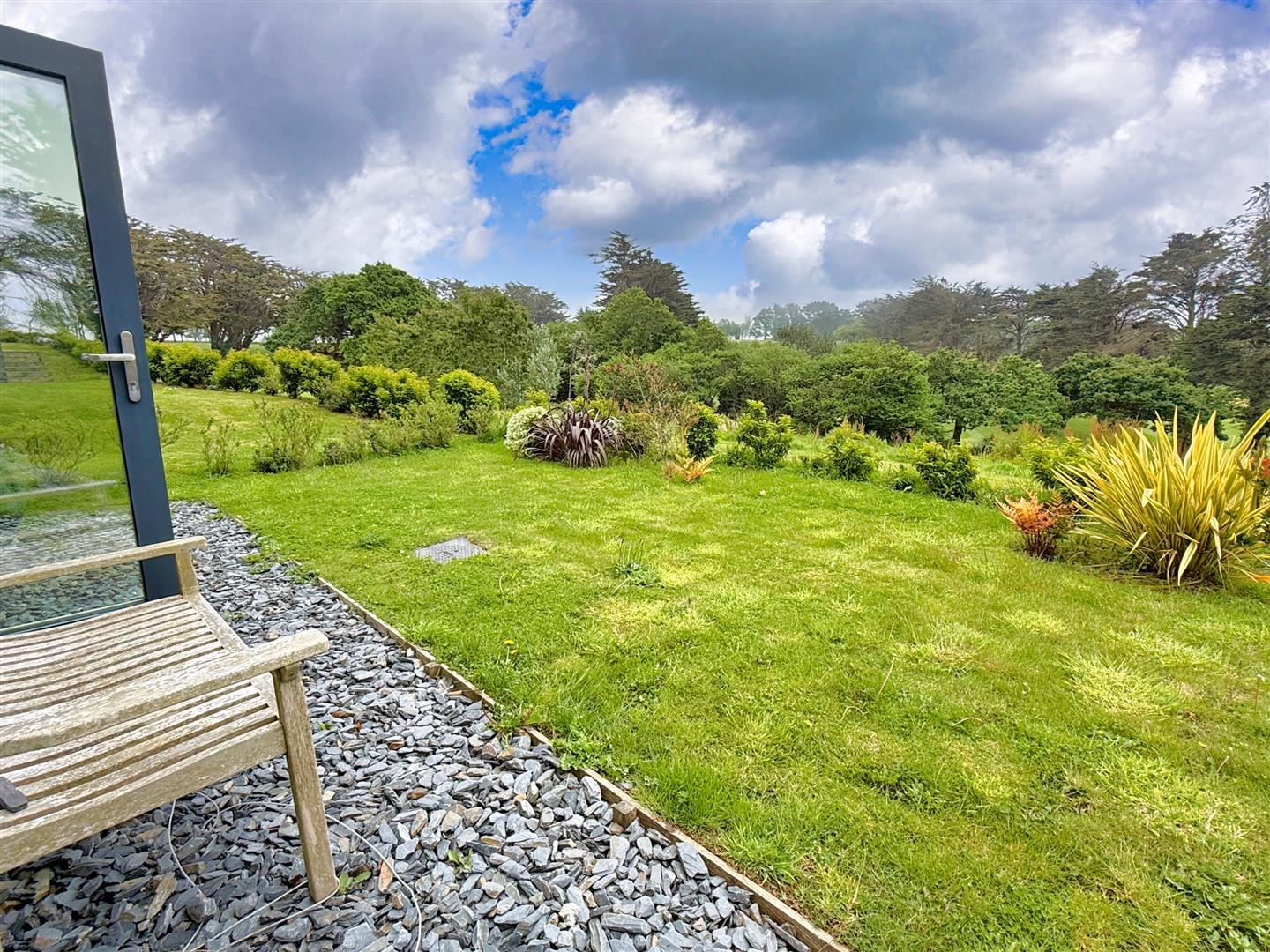 4 bed property in The Green, Falmouth